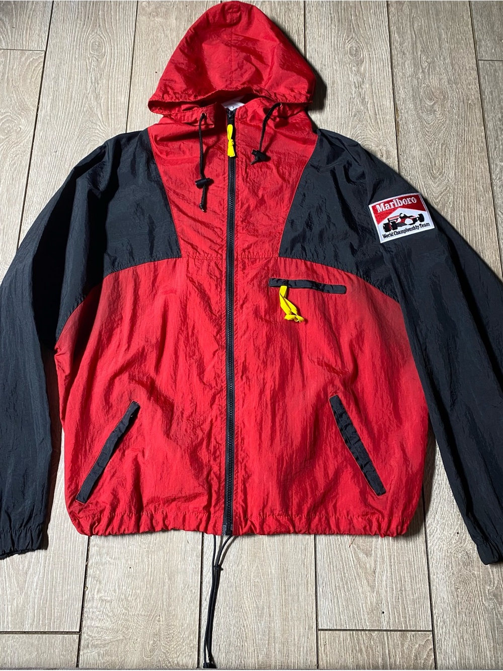 Vintage Marlboro Jacket Mens Large Red Black Windbreaker Adventure Team 90s Camp
